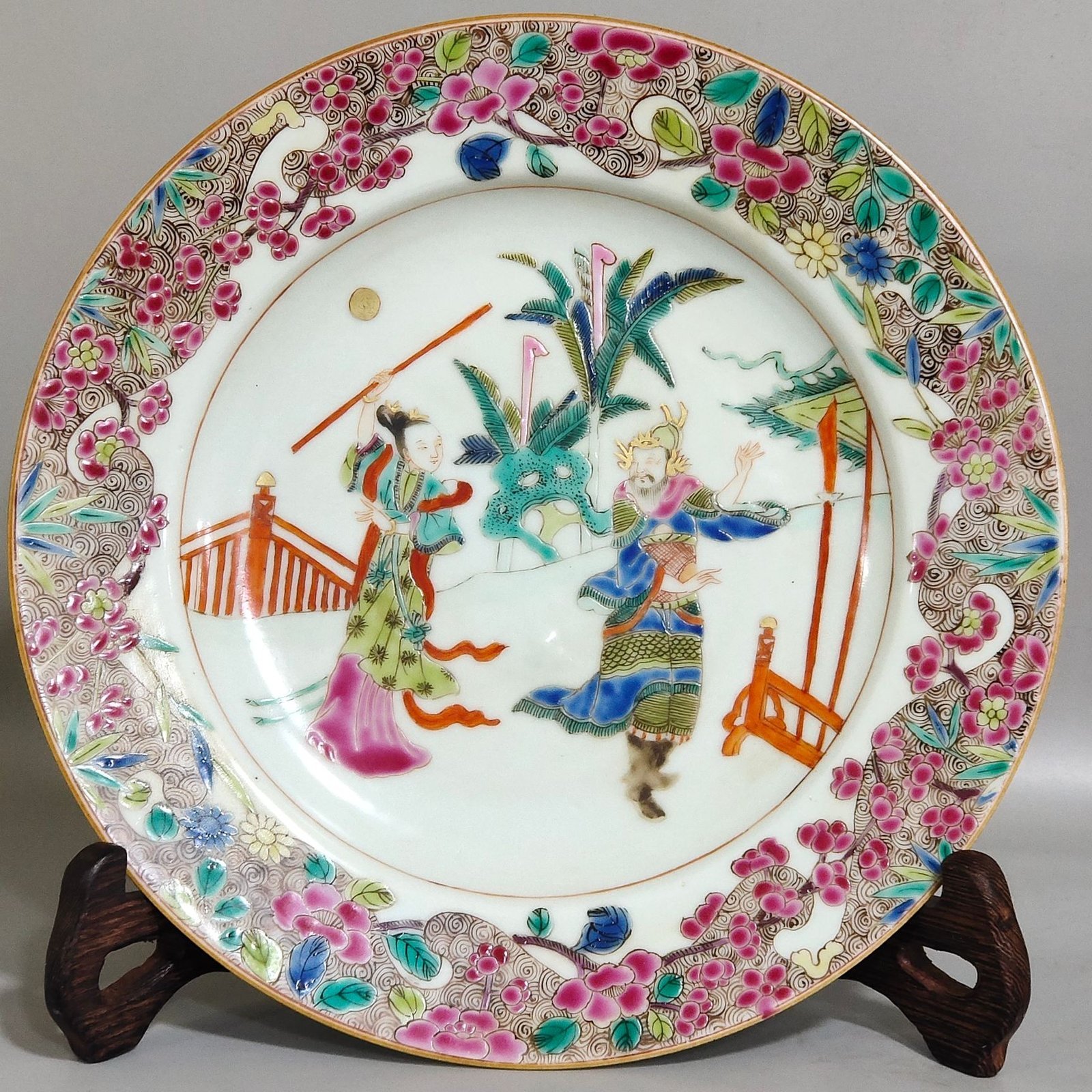 Qing Dynasty Overseas return and export character story plate