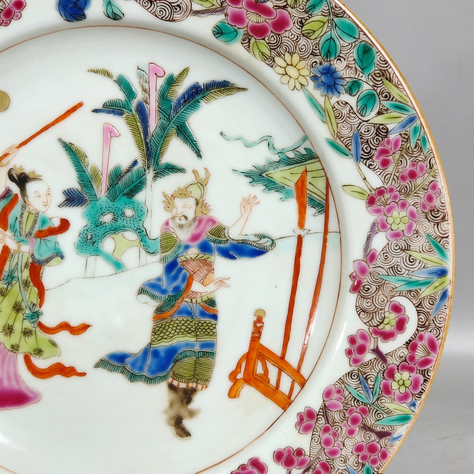 Qing Dynasty Overseas return and export character story plate