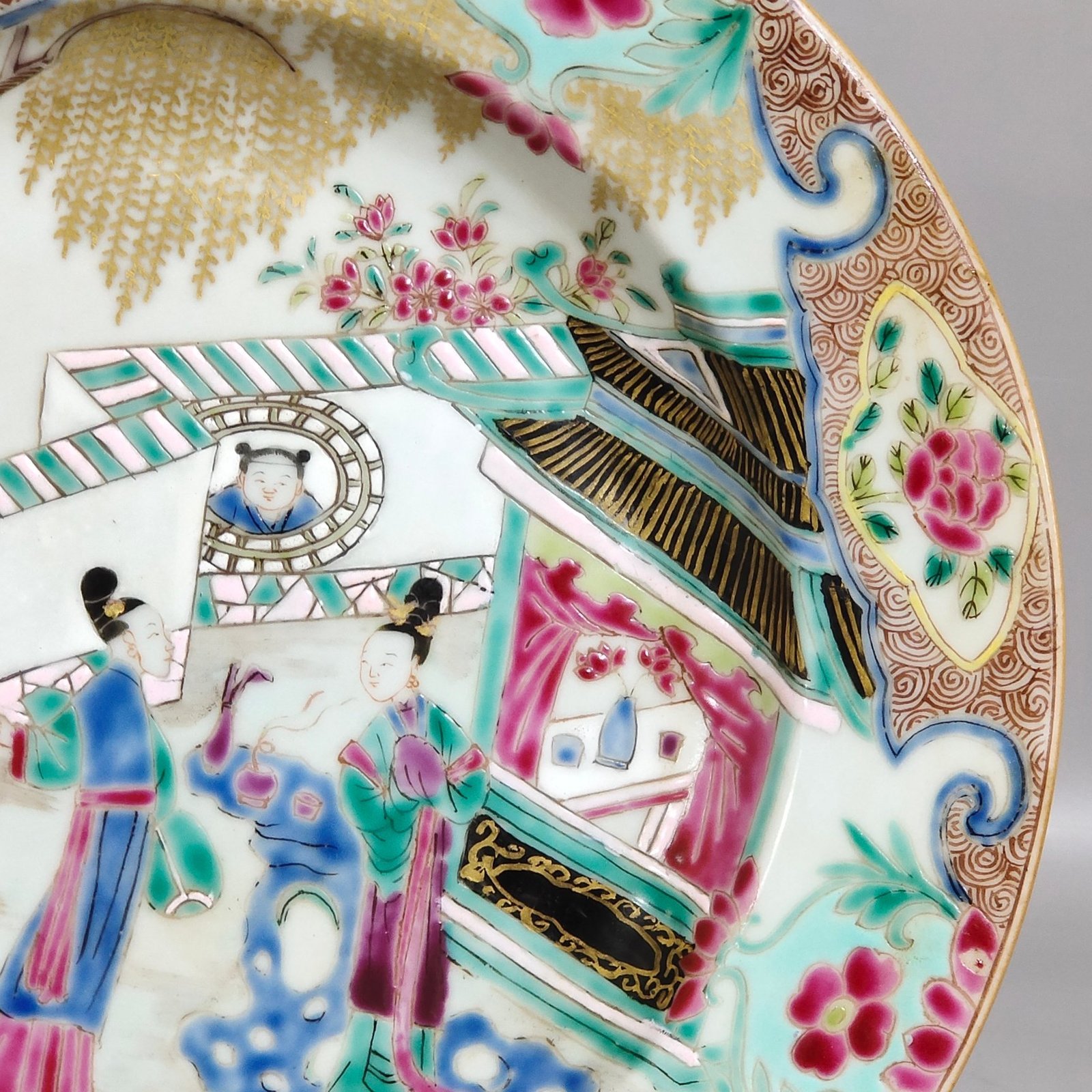 Qing Dynasty Overseas return and export character story plate