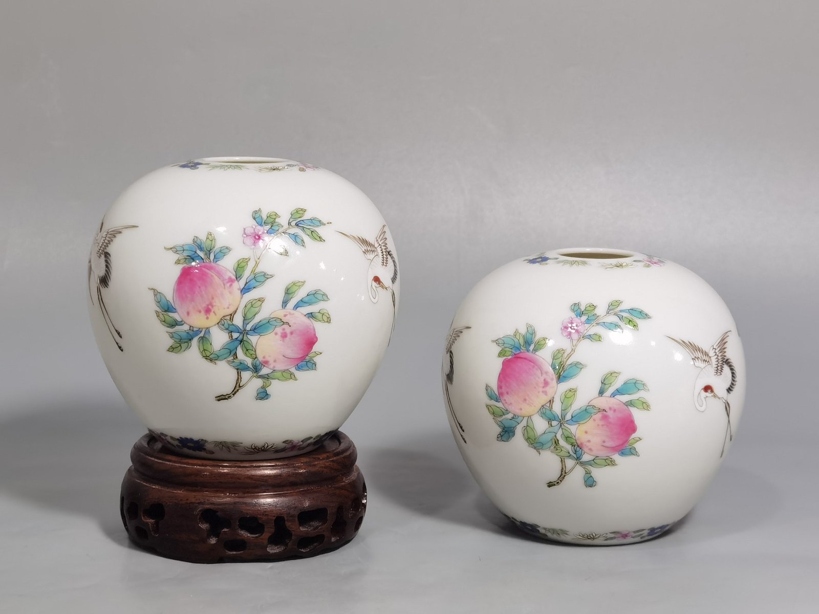 Qing Dynasty Qianlong thin-bodied pastel water bowl
