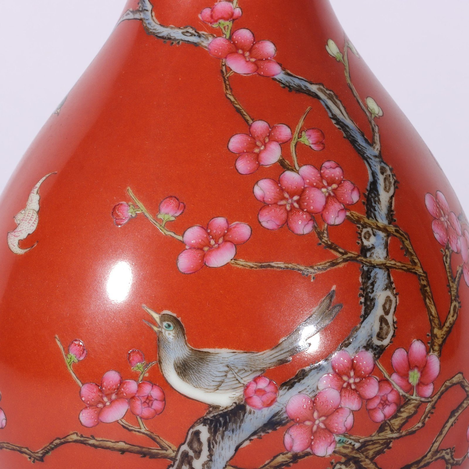 Qing Dynasty Qianlong pastel coral red happy brow vase
