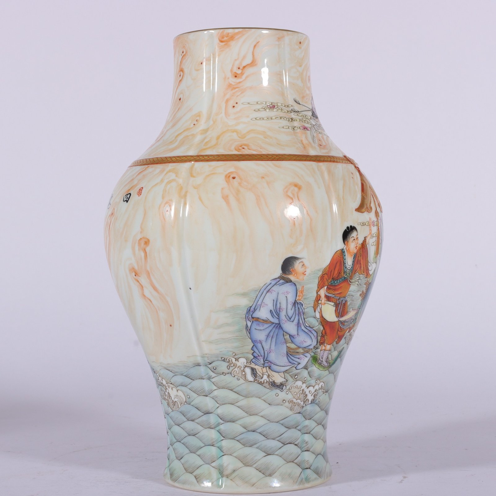 Qing Dynasty Qianlong enamel four immortals arching longevity vase