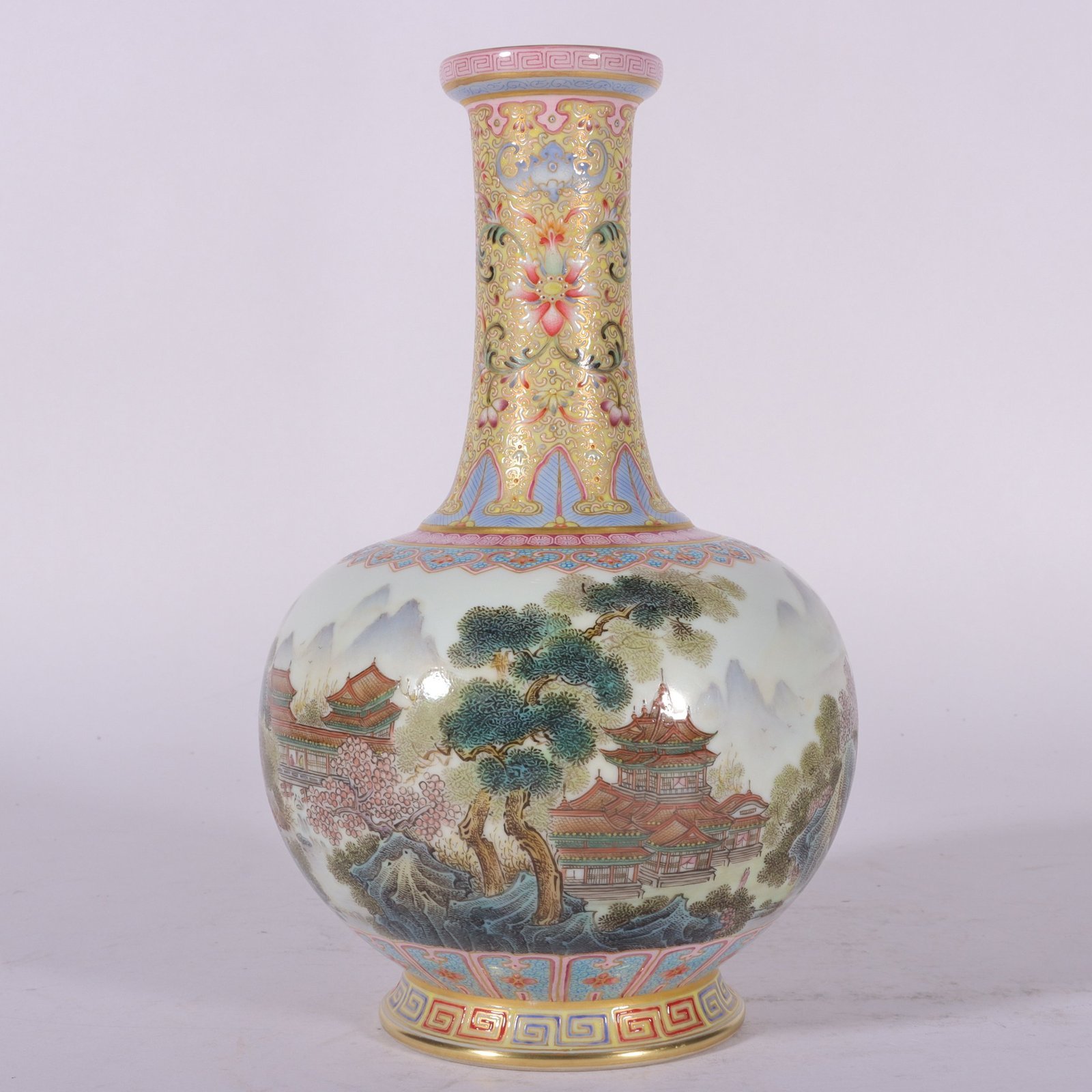 Qing Dynasty Qianlong enamel filigree Gu Yuexuan vase