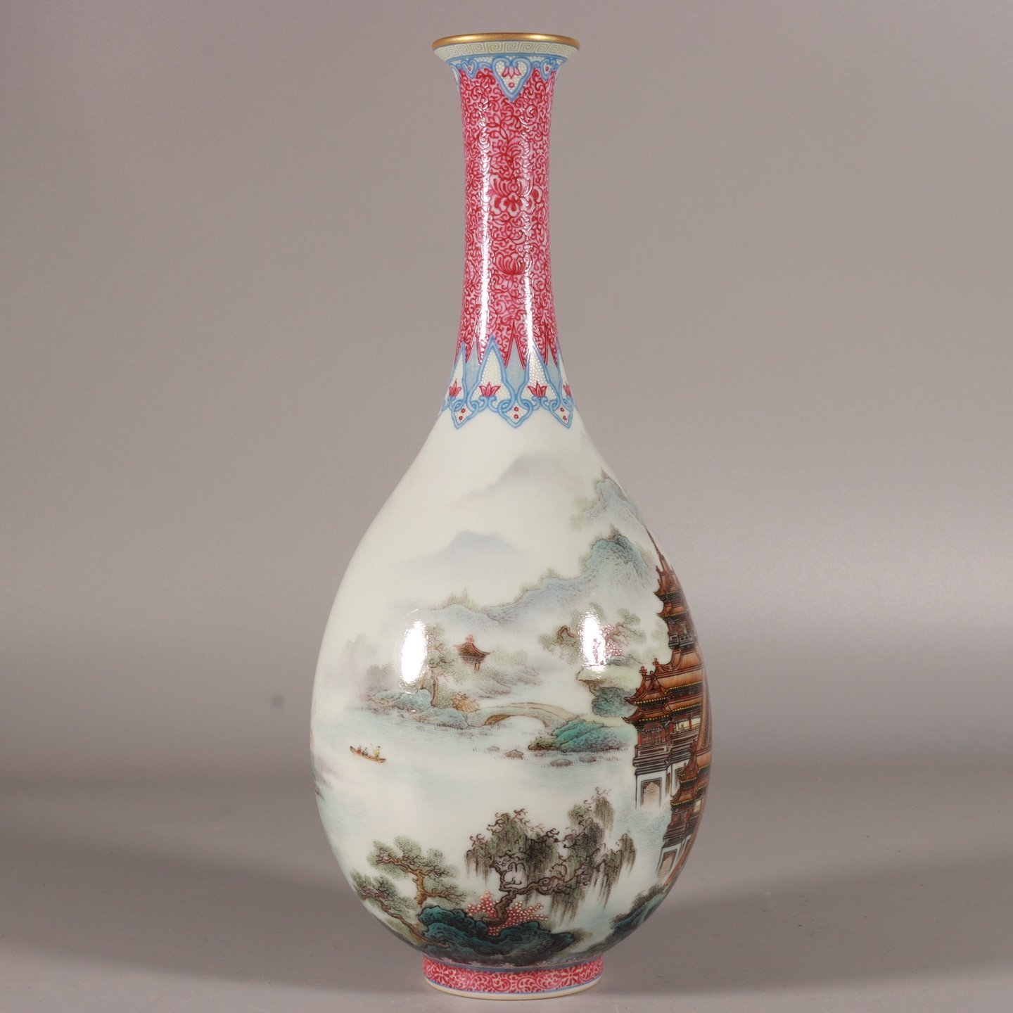 Qing Dynasty Qianlong of enamel agate vase