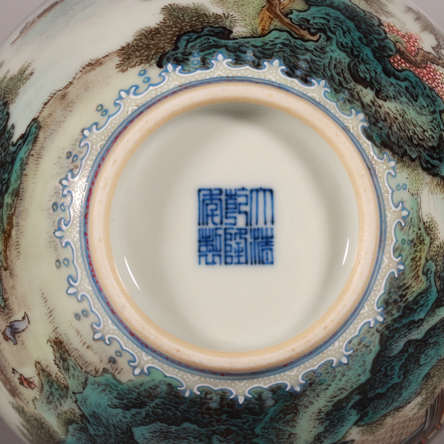 Qing Dynasty Qianlong of enamel agate vase