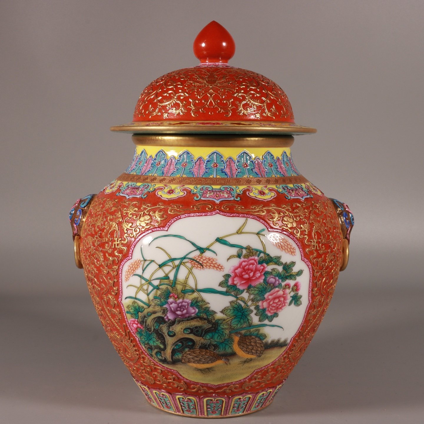 Qing Dynasty Qianlong enamel vitriol red and gold