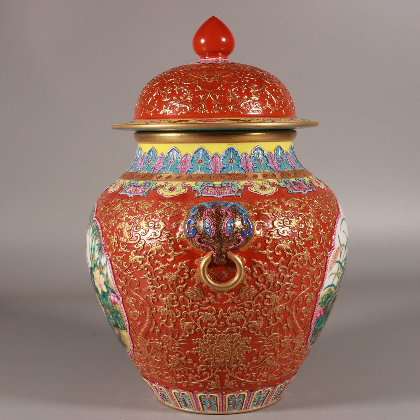 Qing Dynasty Qianlong enamel vitriol red and gold