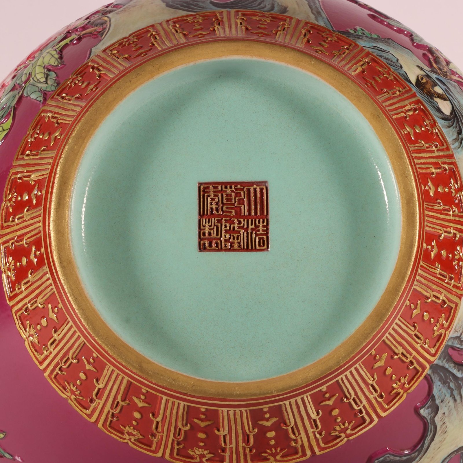 Qing Dynasty Qianlong gilt celestial vase