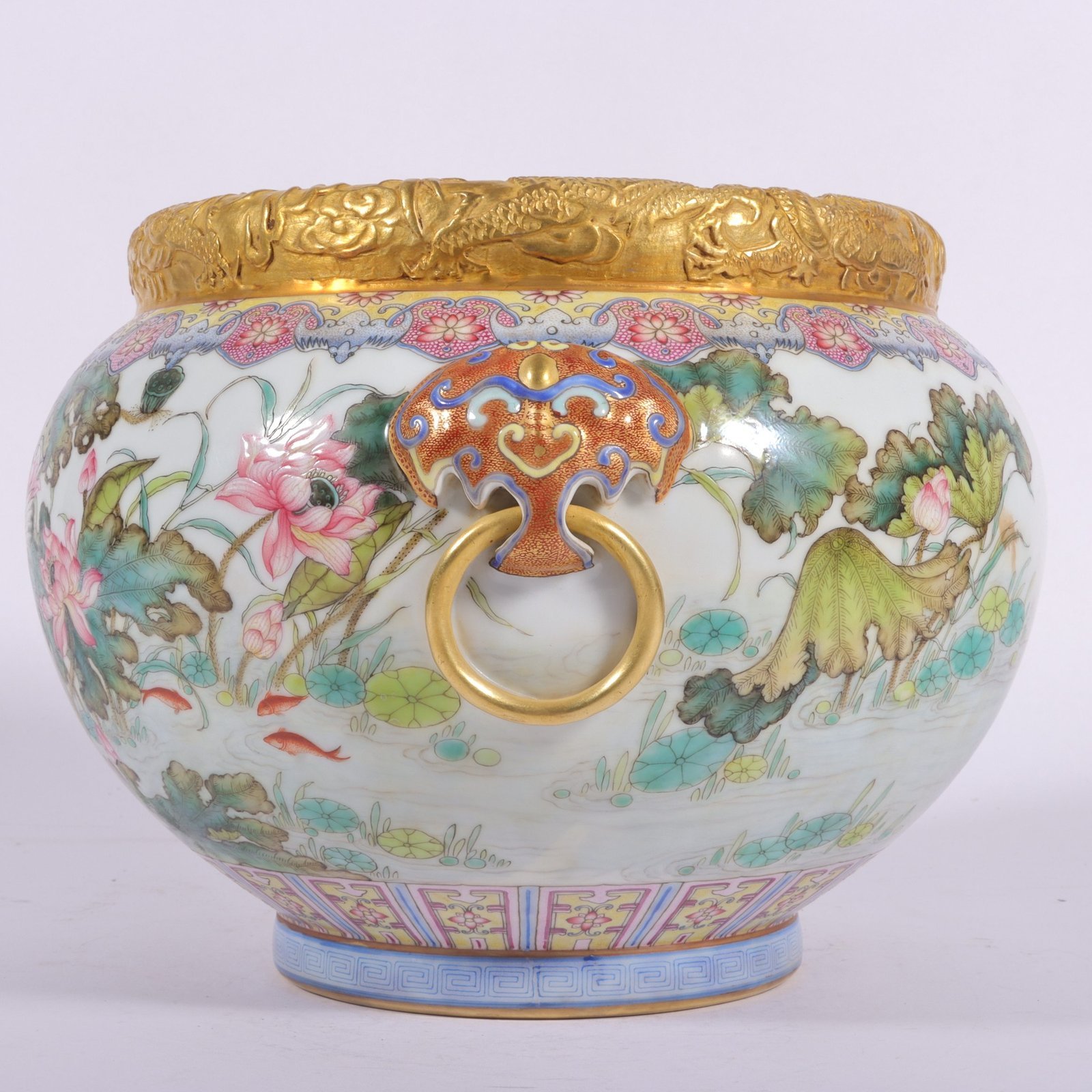Qing Dynasty Qianlong enamel carving gilt landscape painting crane and lion ears washed