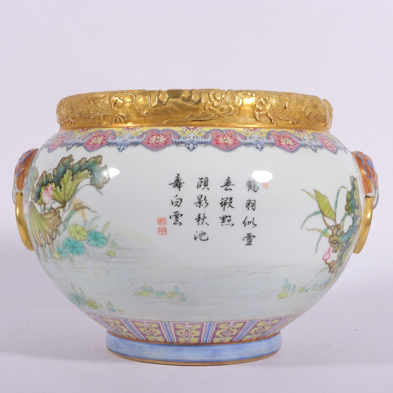 Qing Dynasty Qianlong enamel carving gilt landscape painting crane and lion ears washed