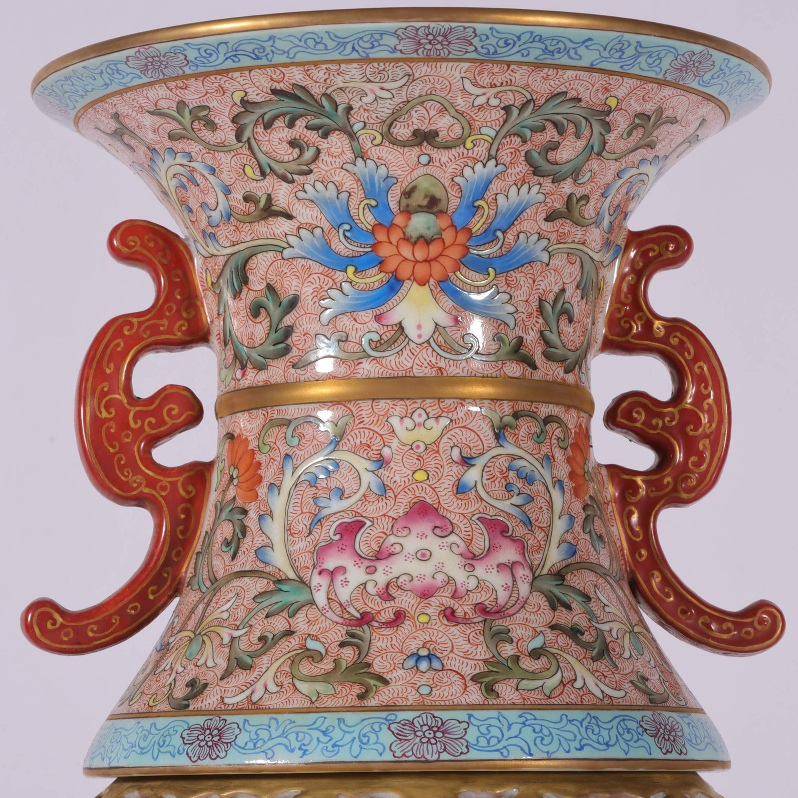 Qing Dynasty Qianlong pastel phoenix-tailed vase