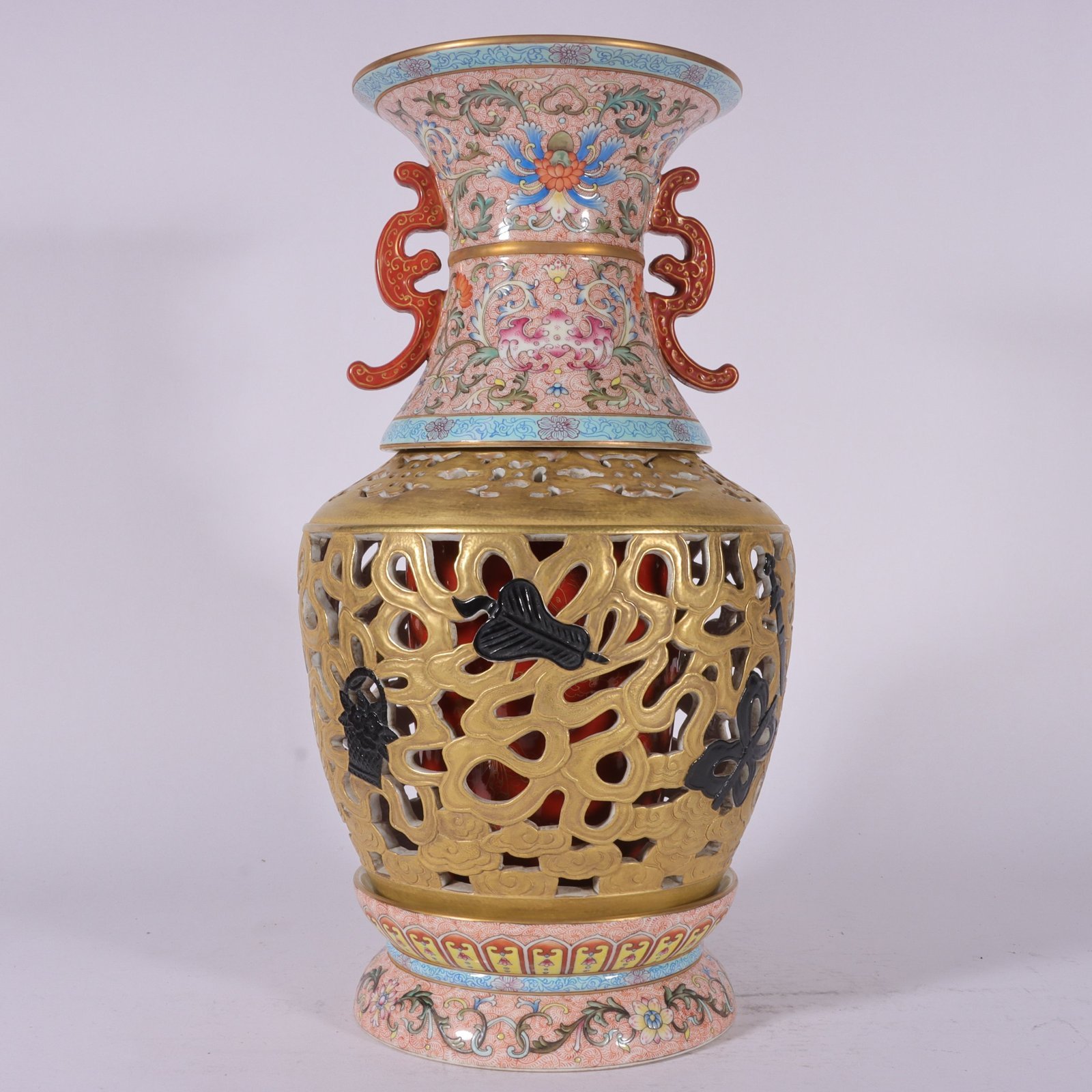 Qing Dynasty Qianlong pastel phoenix-tailed vase