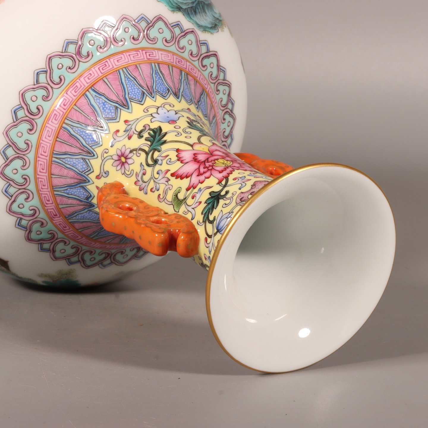 Qing Dynasty Qianlong pastel yellow ground landscape amphora