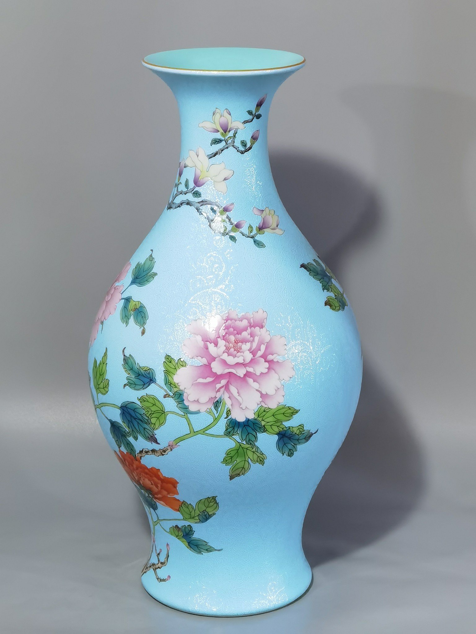 Qing Dynasty Qianlong enamel and rolled peony flower olive vase