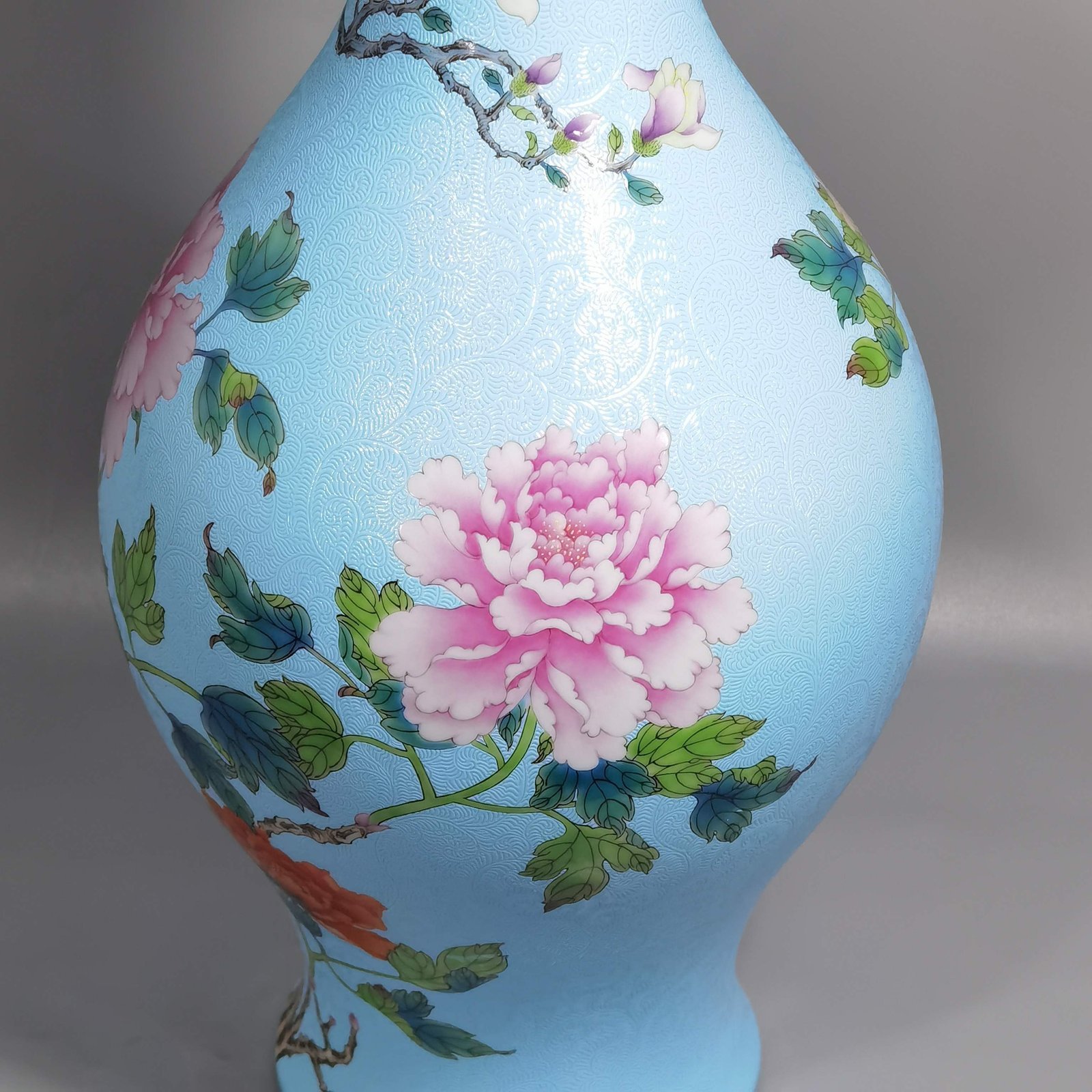 Qing Dynasty Qianlong enamel and rolled peony flower olive vase