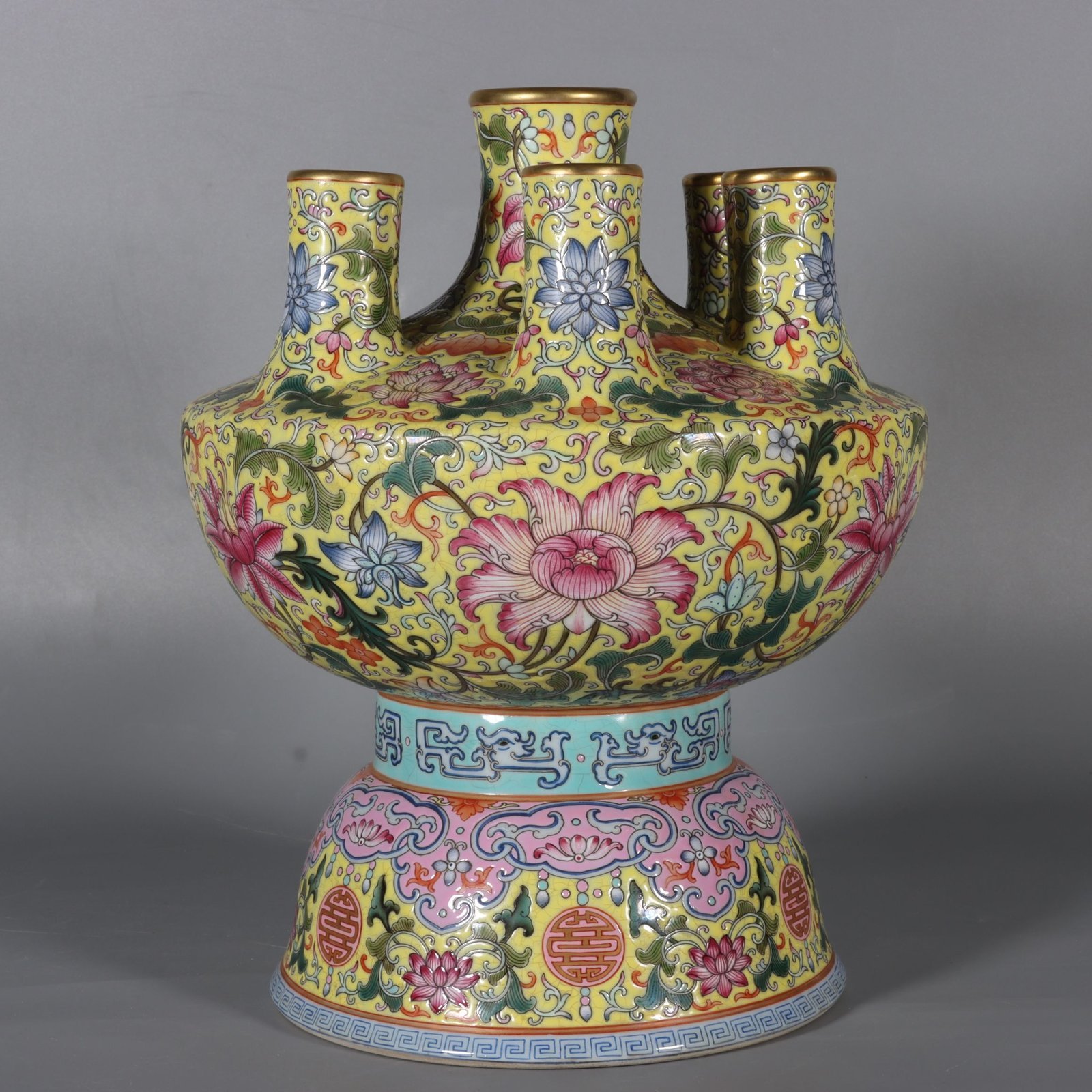 Qing Dynasty Qianlong pastel blue ground gilded lotus amphora