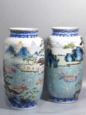 Qing Dynasty Qianlong upper and lower blue lace pastel dragon boat racing lantern bottle