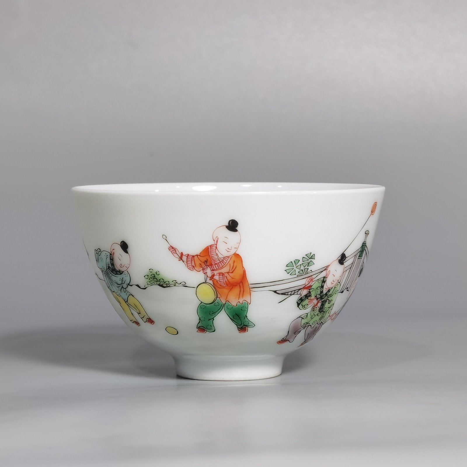 Qing Dynasty Qianlong colorful baby playing cup