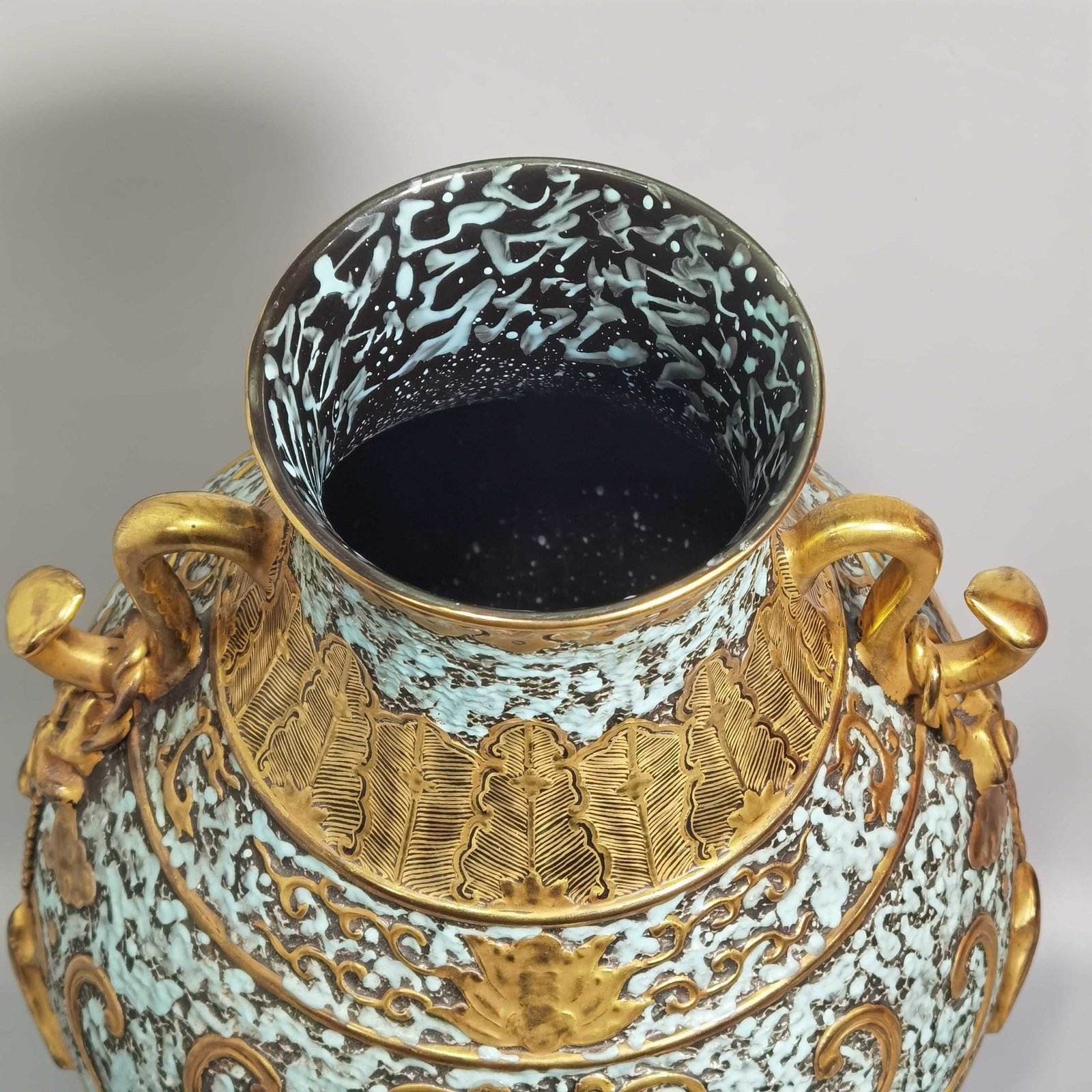Qing Dynasty Qianlong bronze color gold-painted window pastel and scape