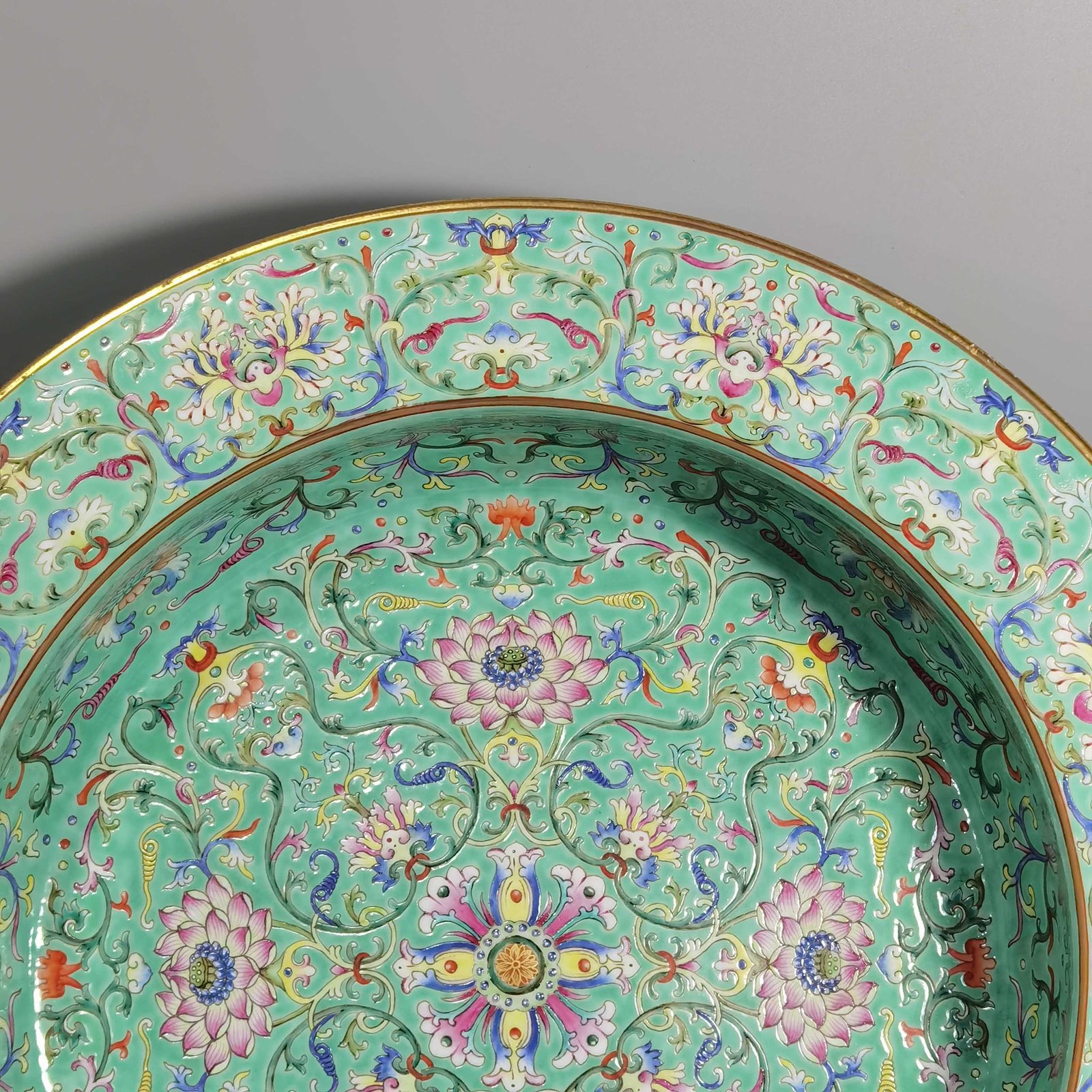 Qing Dynasty Qianlong turquoise green and lotus folded edge large wash