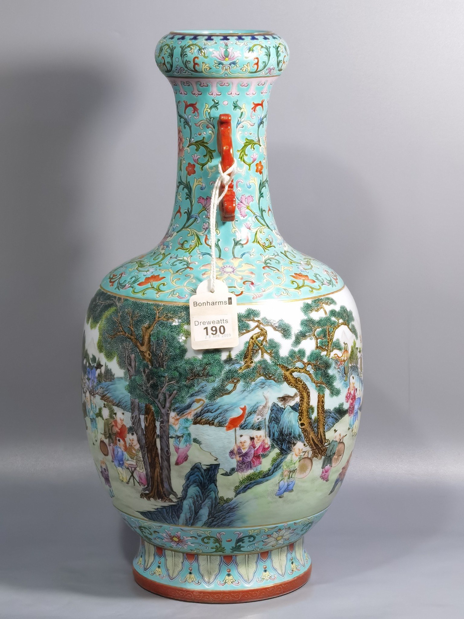 Qing Dynasty Qianlong green space double dragon ears mouthwash bottle