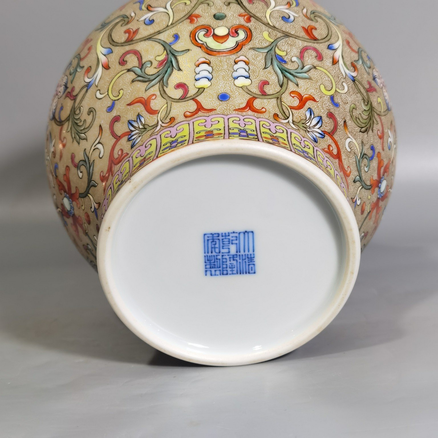 Qing Dynasty Qianlong period longevity flower flower and nimal ear statues