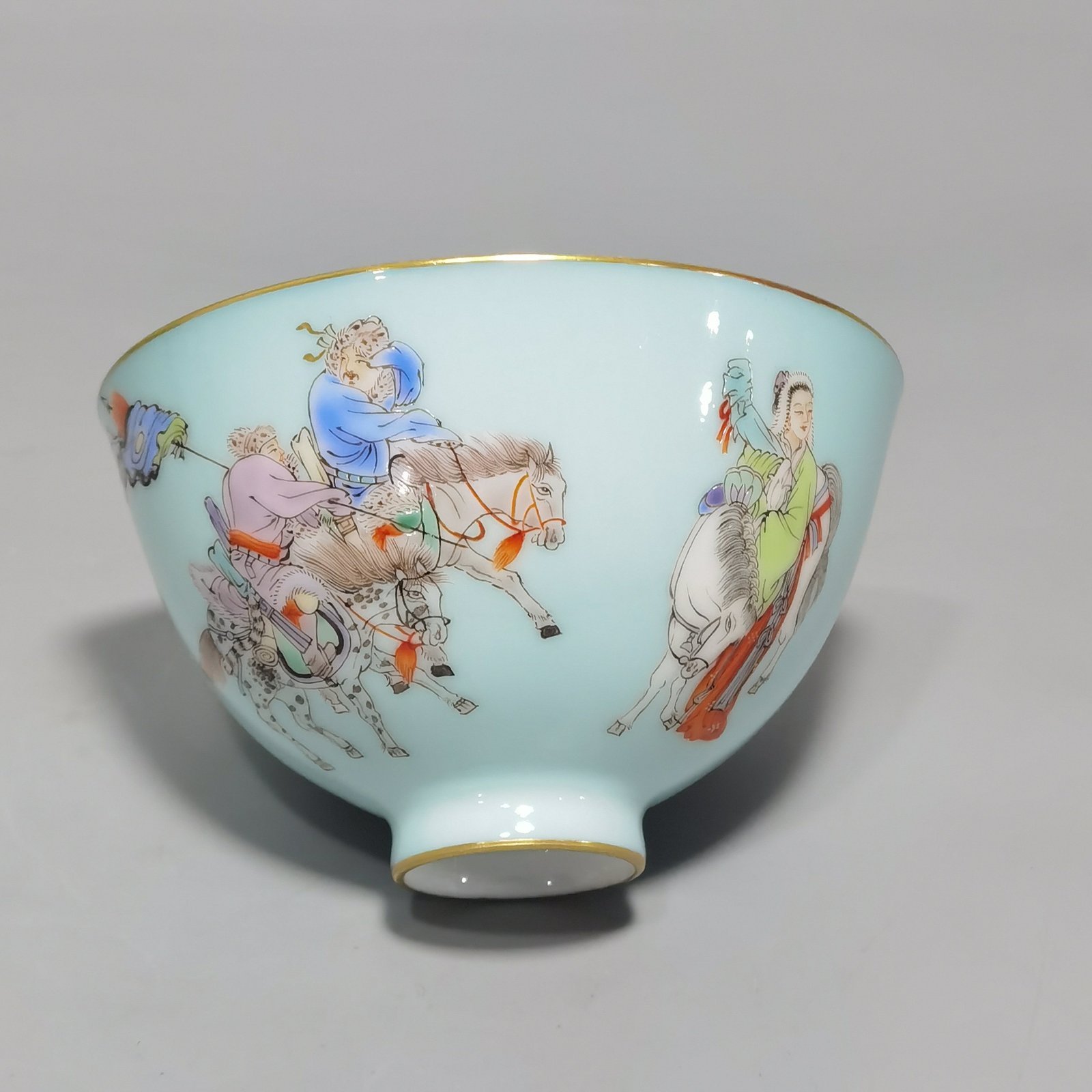 Qing Dynasty Qianlong set of tea circles cup