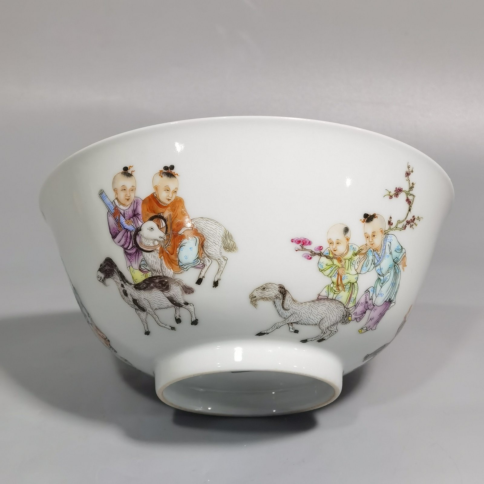 Qing Dynasty Qianlong pair of enamel baby playing bowl
