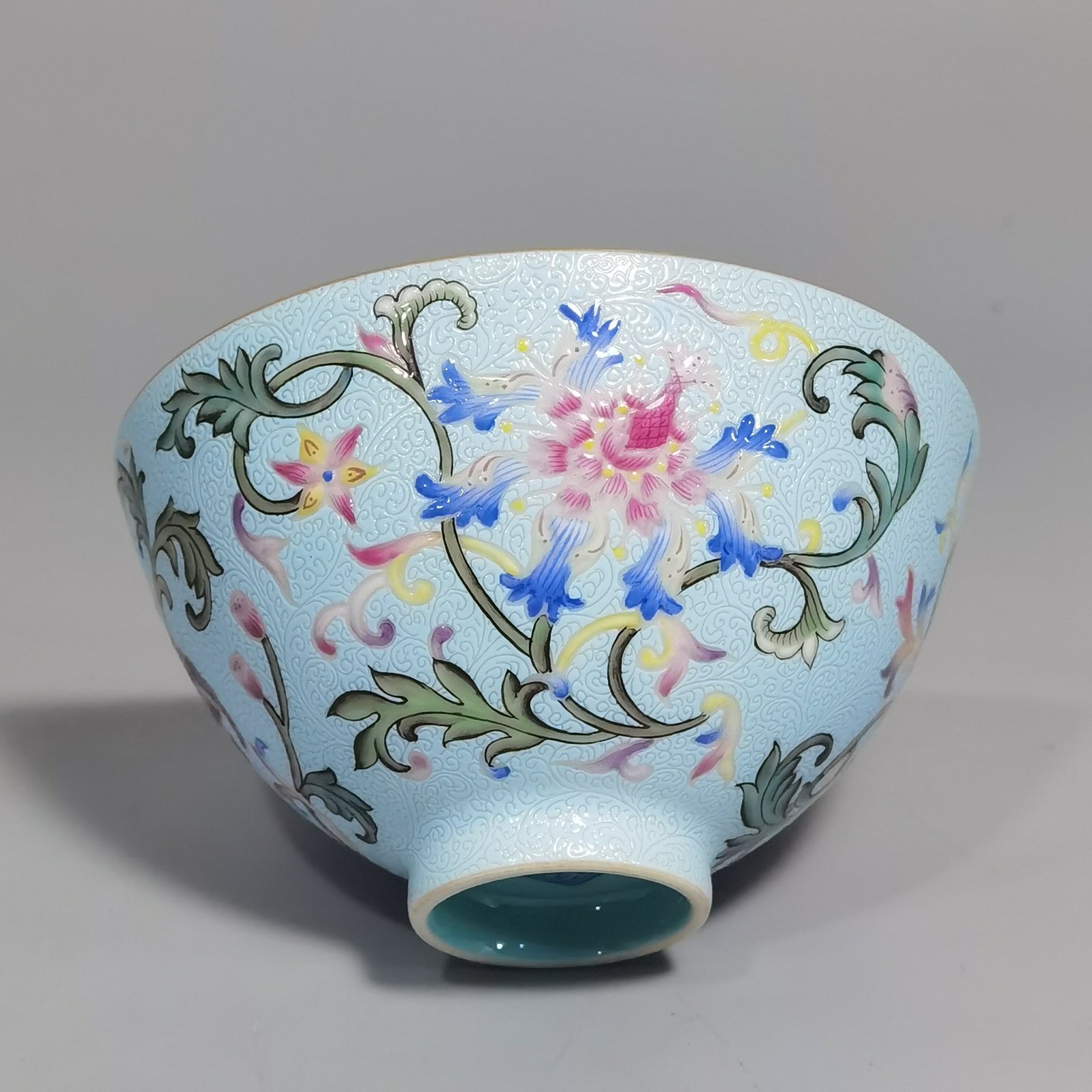Qing Dynasty Qianlong pair of green enamel green lotus tea balls