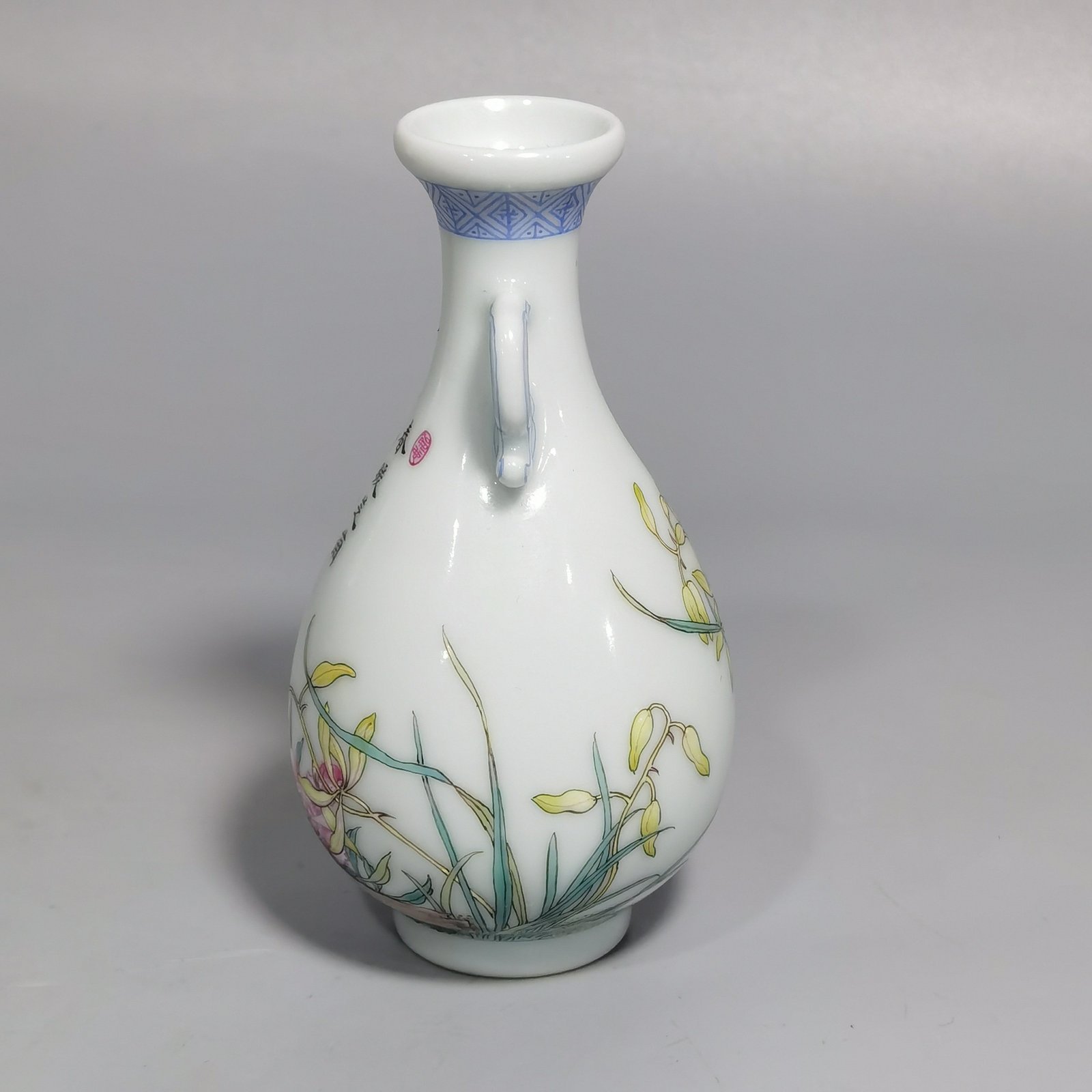 Qing Dynasty Qianlong Enamel Poetry Orchid mphora