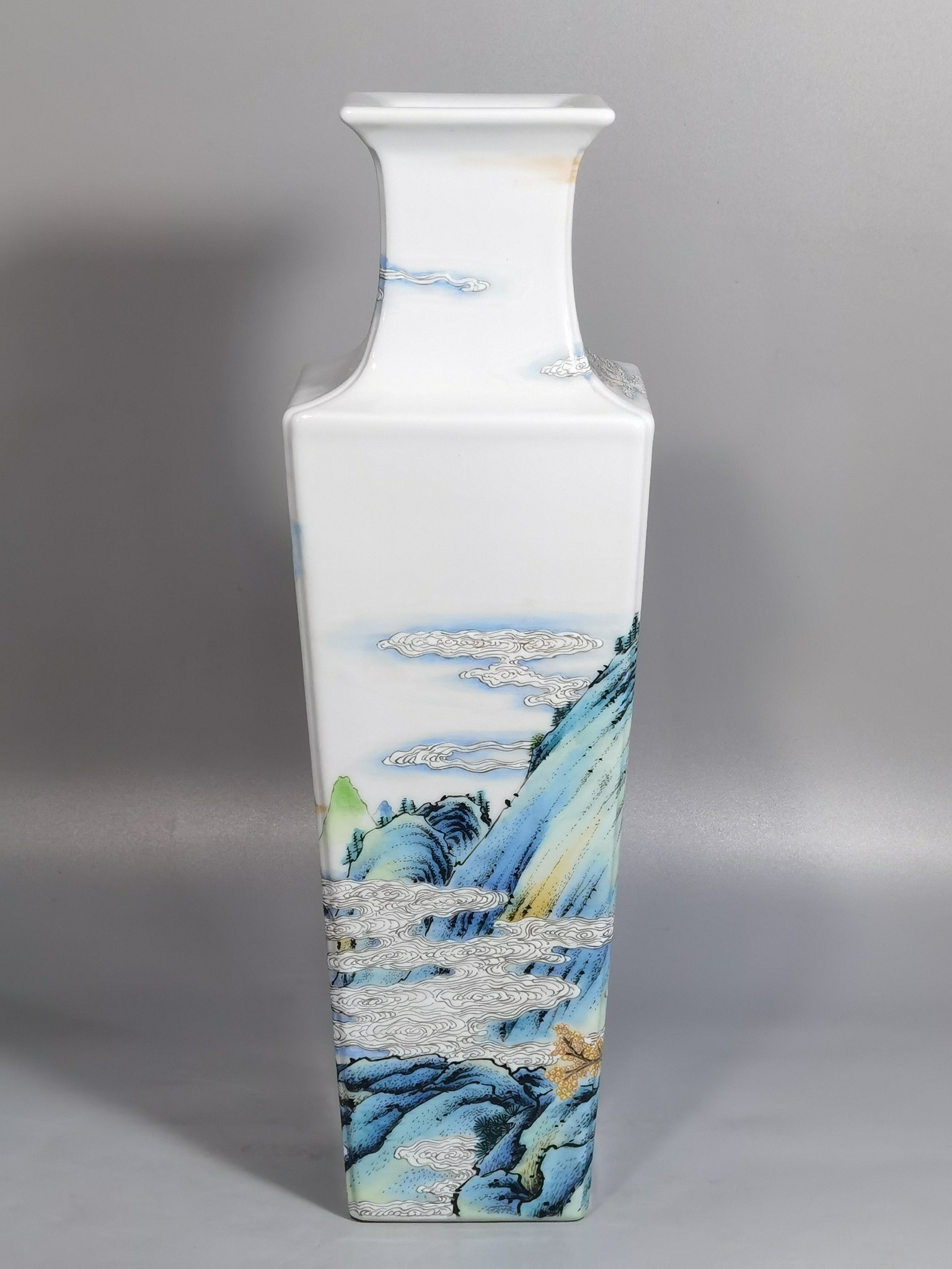 Qing Dynasty Qianlong Pastel Fairy and scape Square Vase