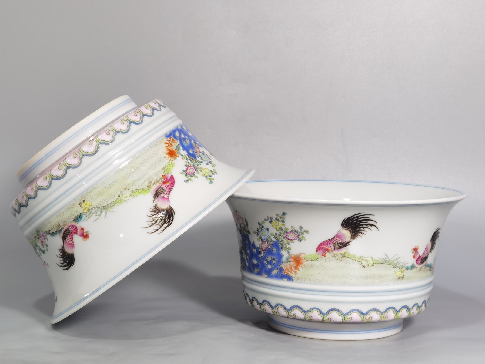 Qing Dynasty Qianlong Pastel rooster poem pattern horseshoe bowl