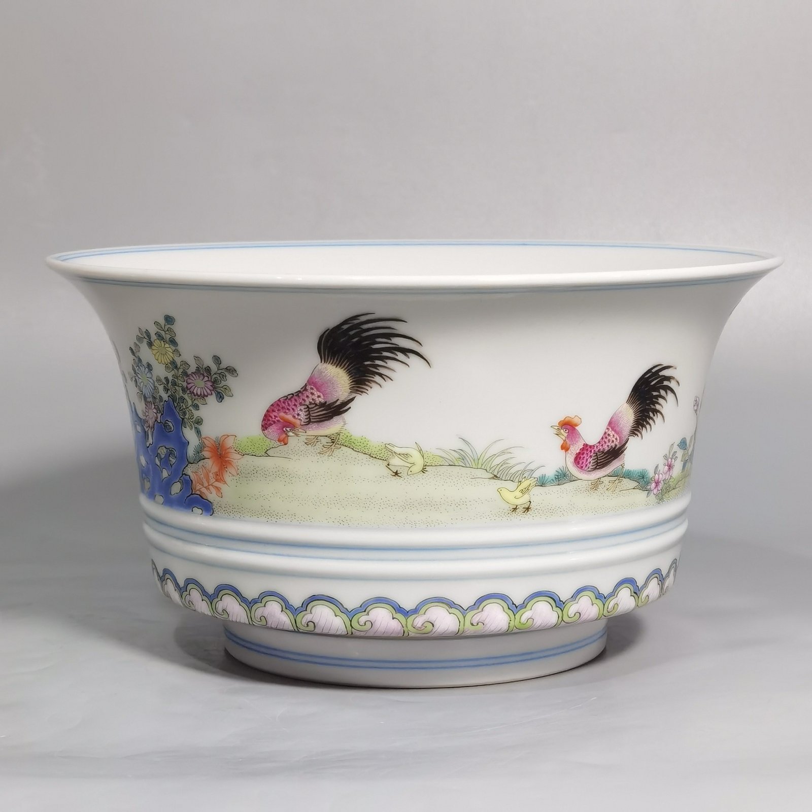 Qing Dynasty Qianlong Pastel rooster poem pattern horseshoe bowl