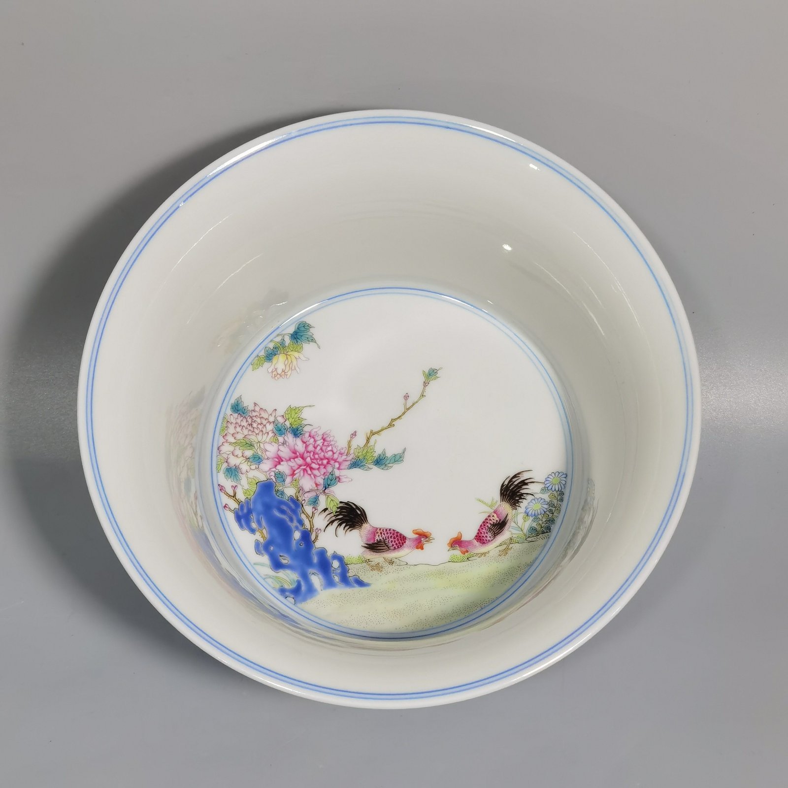 Qing Dynasty Qianlong Pastel rooster poem pattern horseshoe bowl
