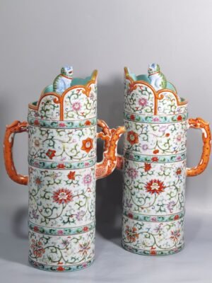 Qing Dynasty Qianlong pastel-colored multi-mu teapot