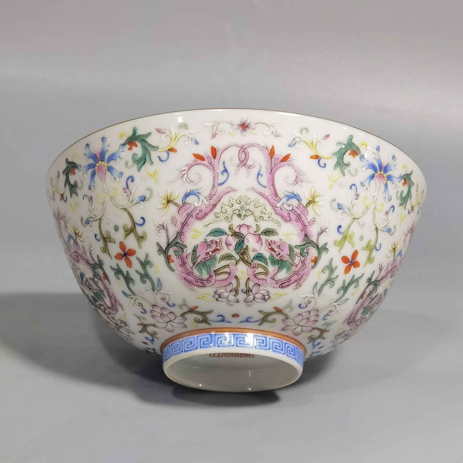 Qing Dynasty Qianlong Pastel red dragon bowl
