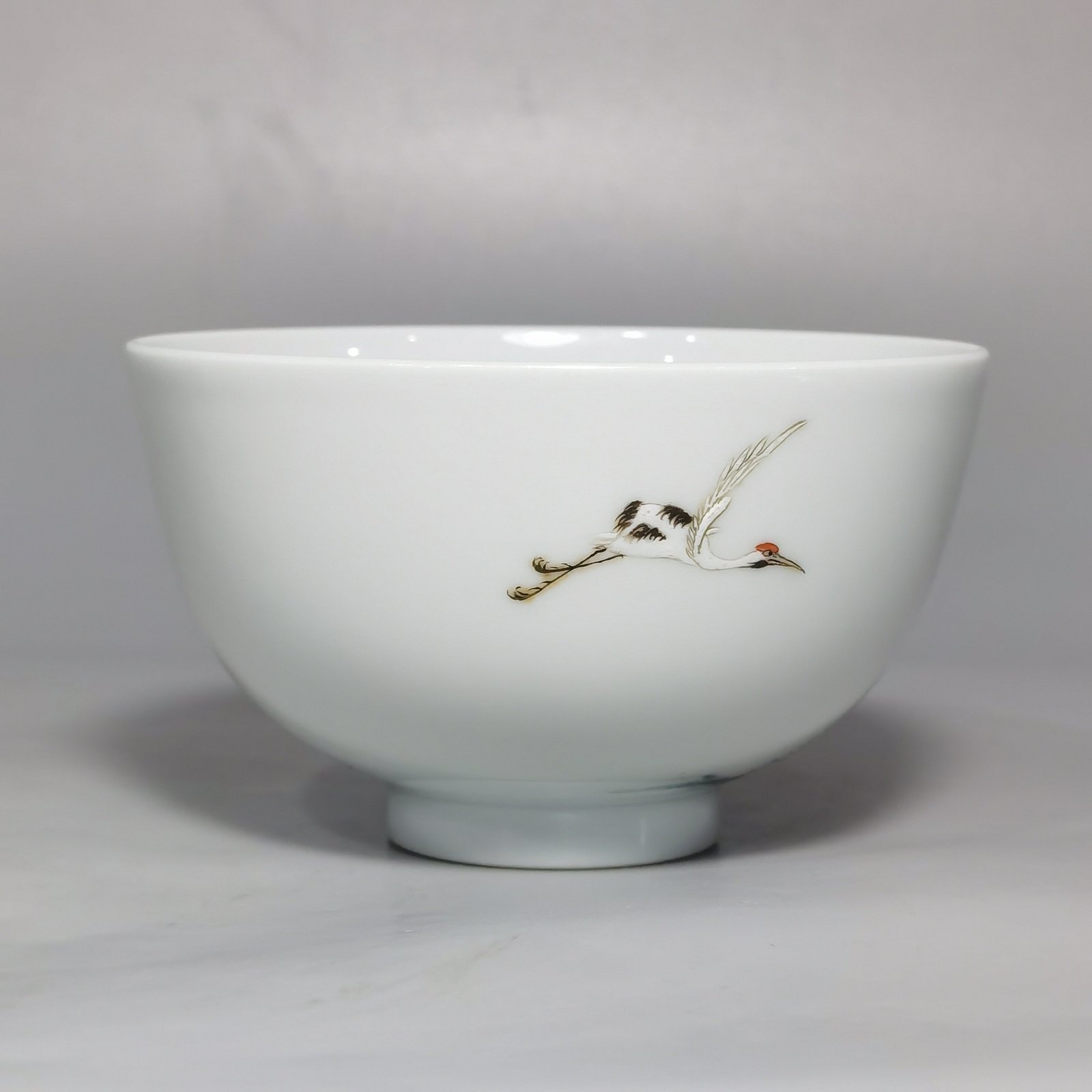 Qing Dynasty Qianlong pastel tea bowl with rhats