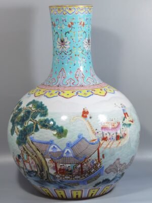 Qing Dynasty Qianlong pastel-colored panoramic view dragon boat celestial vase
