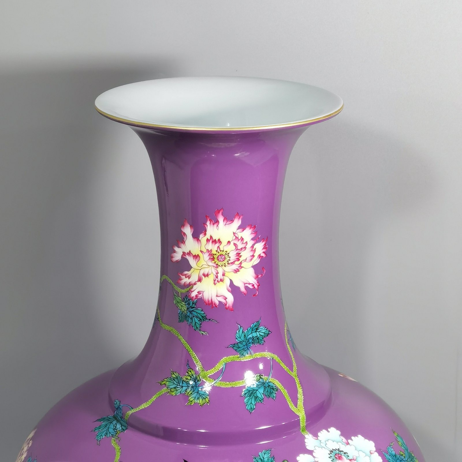 Qing Dynasty Qianlong purple ground and pastel poppy poem pattern vase