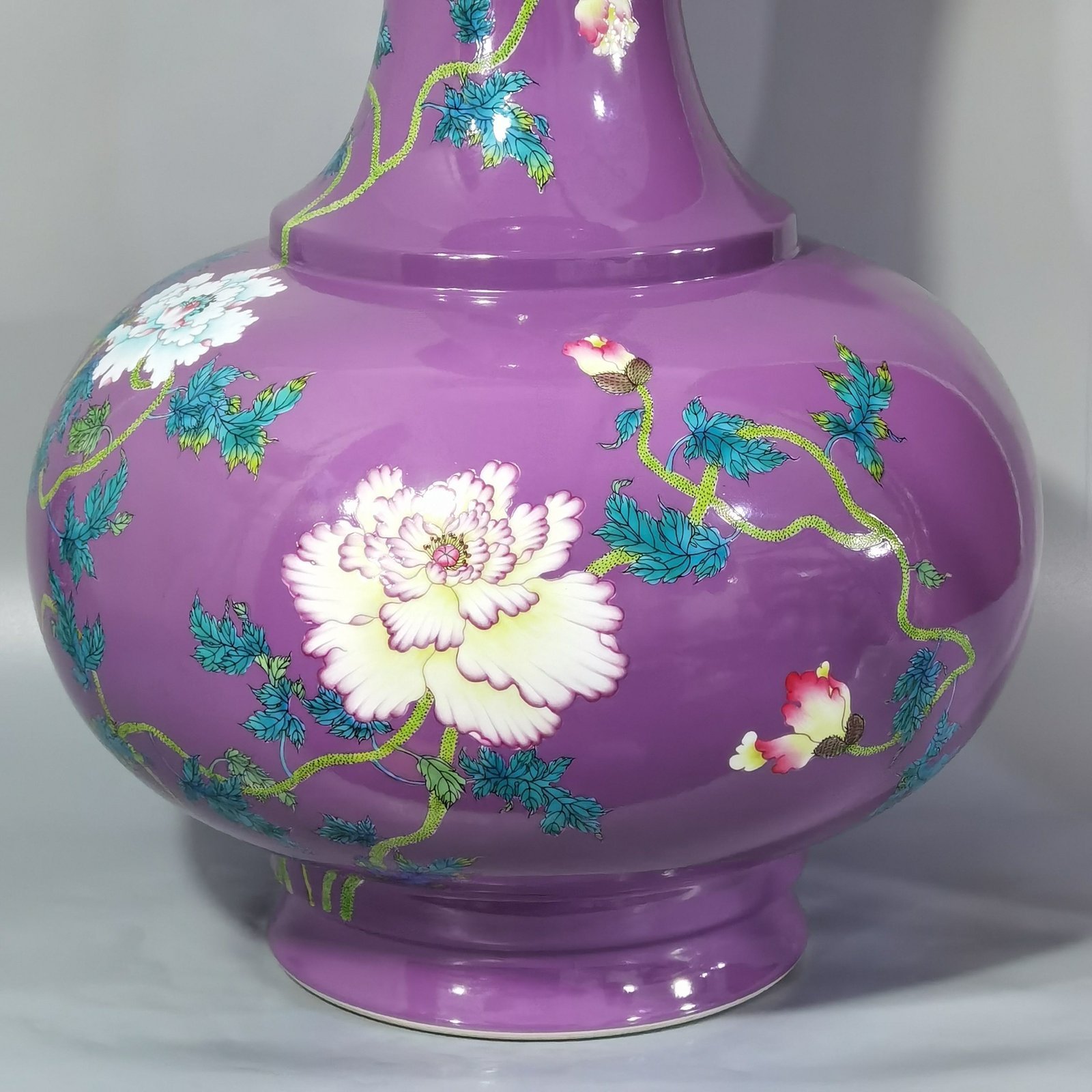 Qing Dynasty Qianlong purple ground and pastel poppy poem pattern vase