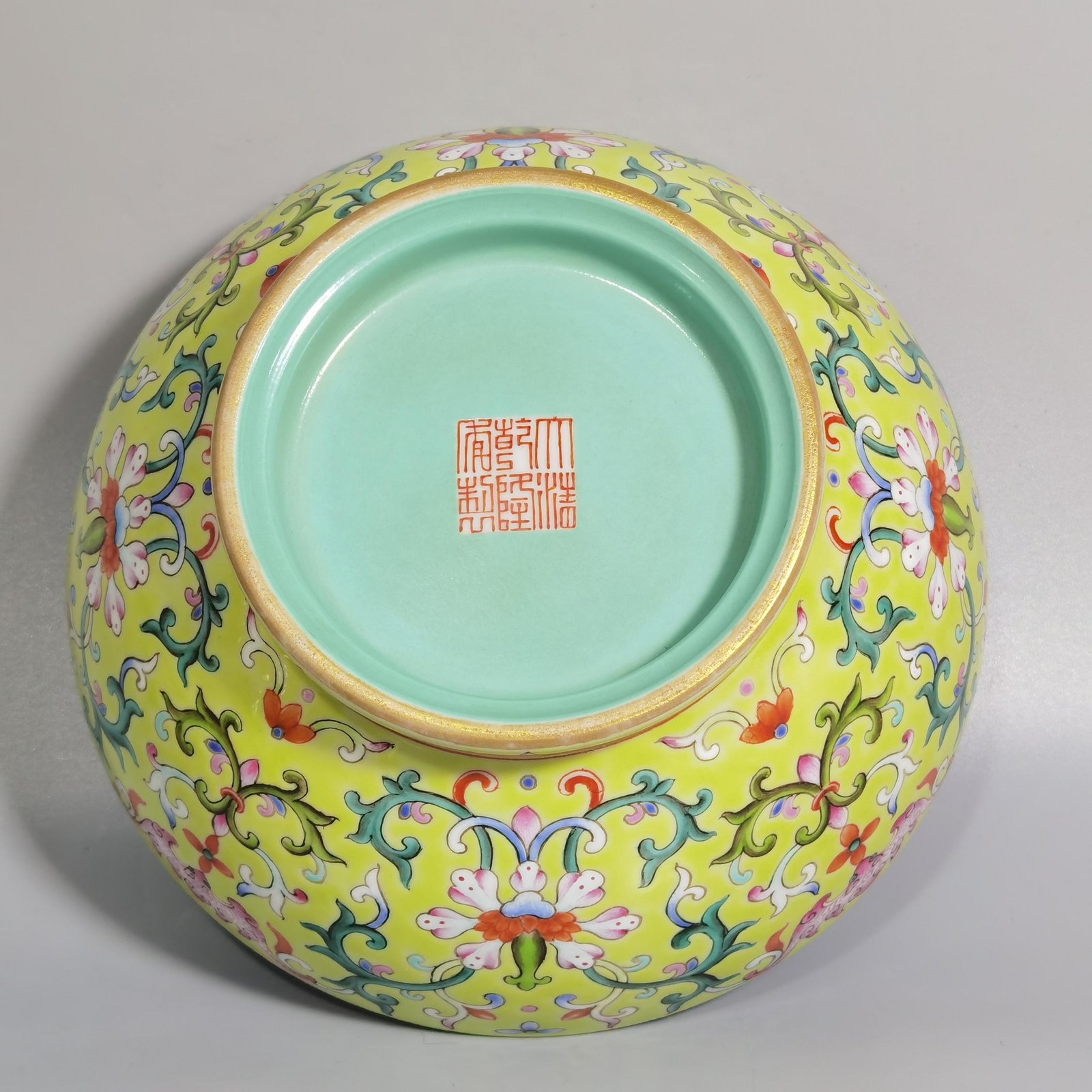 Qing Dynasty Qianlong green and pastel color double-ear capped bottle