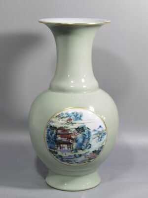 Qing Dynasty Qianlong bean green glaze with window pastel and scape and figure skimming bottle
