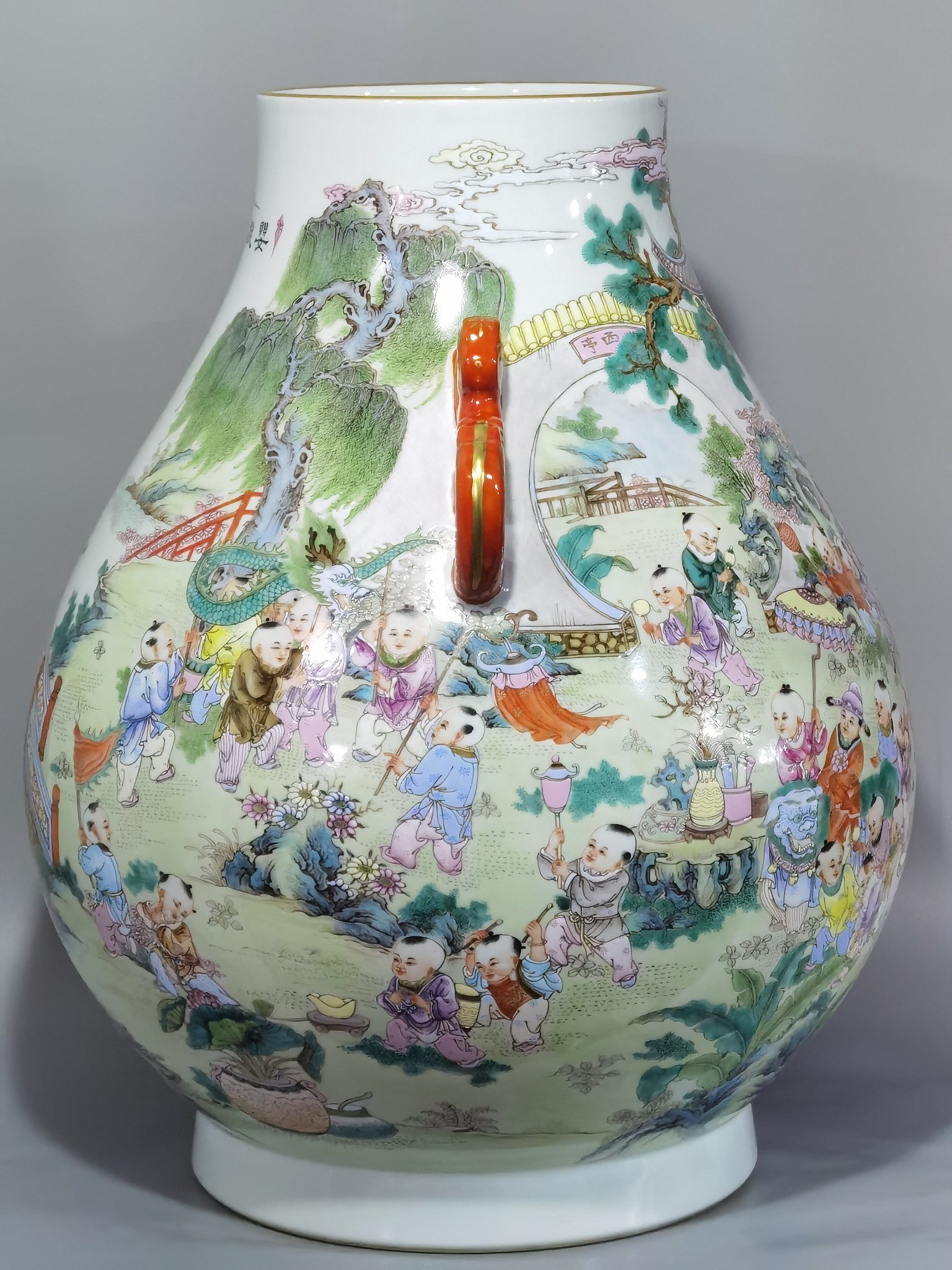 Qing Dynasty Qianlong pastel painting with hundreds of figures double-eared blessing barrel statue