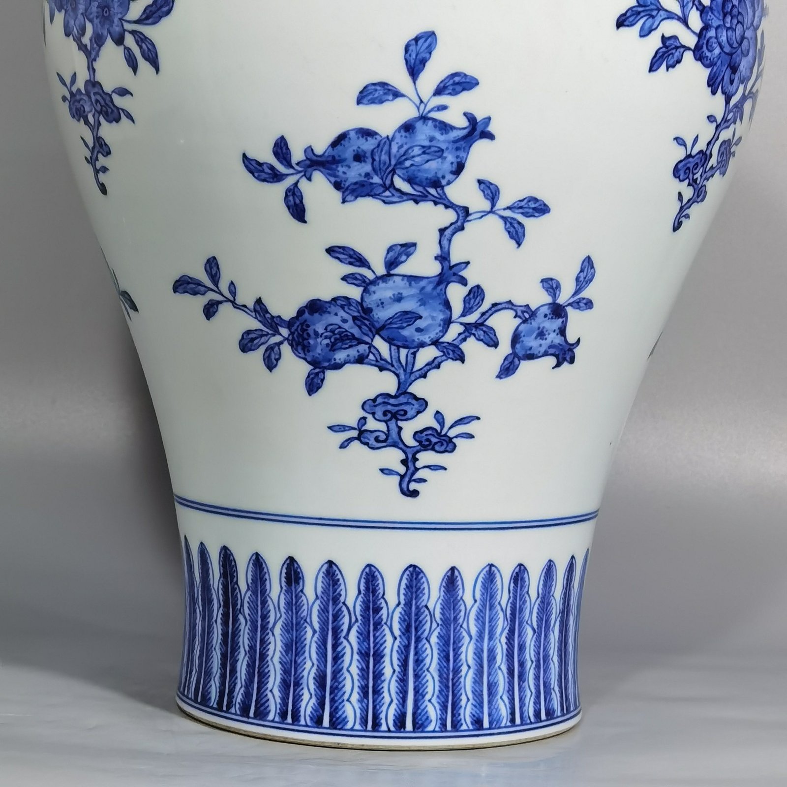 Qing Dynasty Qianlong blue and white plum vase