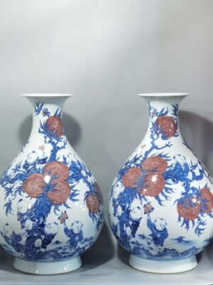 Qing Dynasty Qianlong blue and white underglaze red jade pot