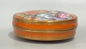 Qing Dynasty Qianlong enamel color lum red gold figure seal box