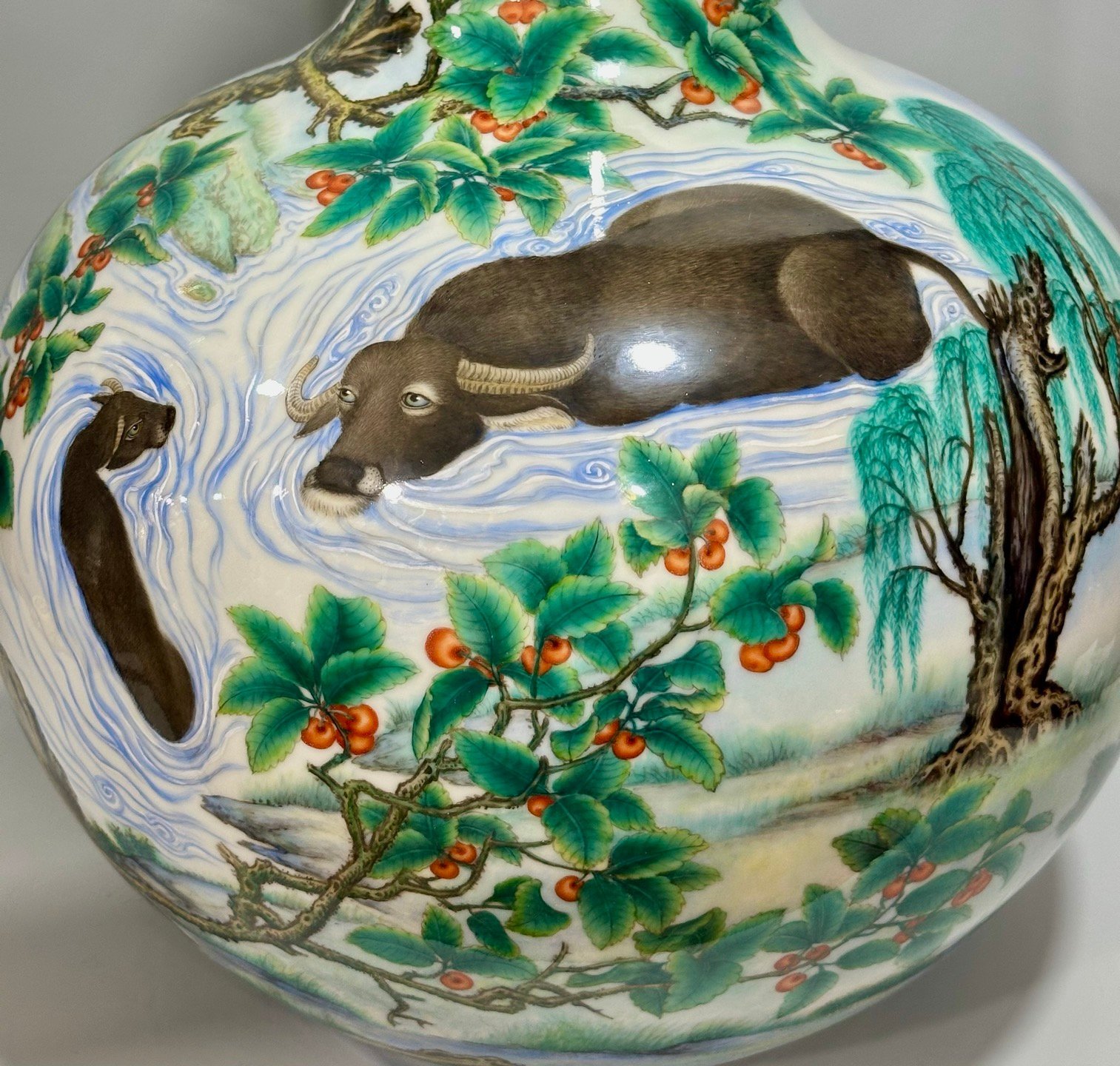 Qing Dynasty Qianlong Enamel Liuhe nimal pattern celestial sphere vase