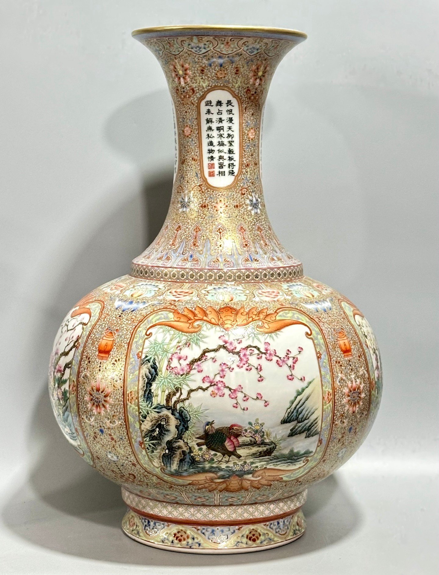 Qing Dynasty Qianlong enamel and gold-painted window flower and bird poetry appreciation vase