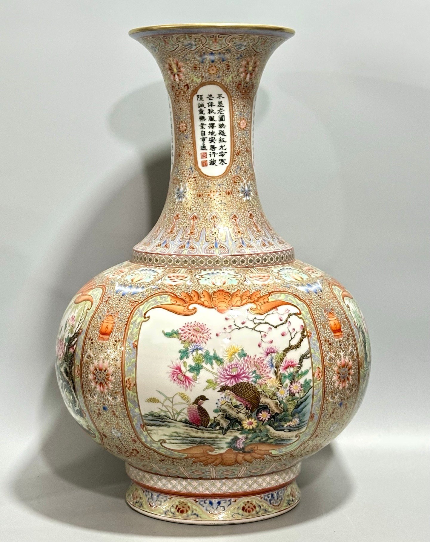 Qing Dynasty Qianlong enamel and gold-painted window flower and bird poetry appreciation vase