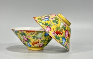 Qing Dynasty Qianlong Enamel lemon yellow glaze small bamboo hat bowl